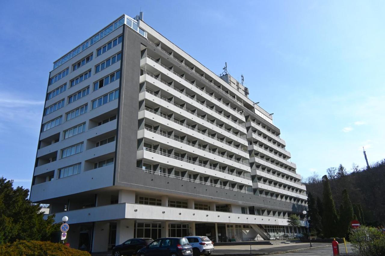 Hotel Szieszta 쇼프론 외부 사진