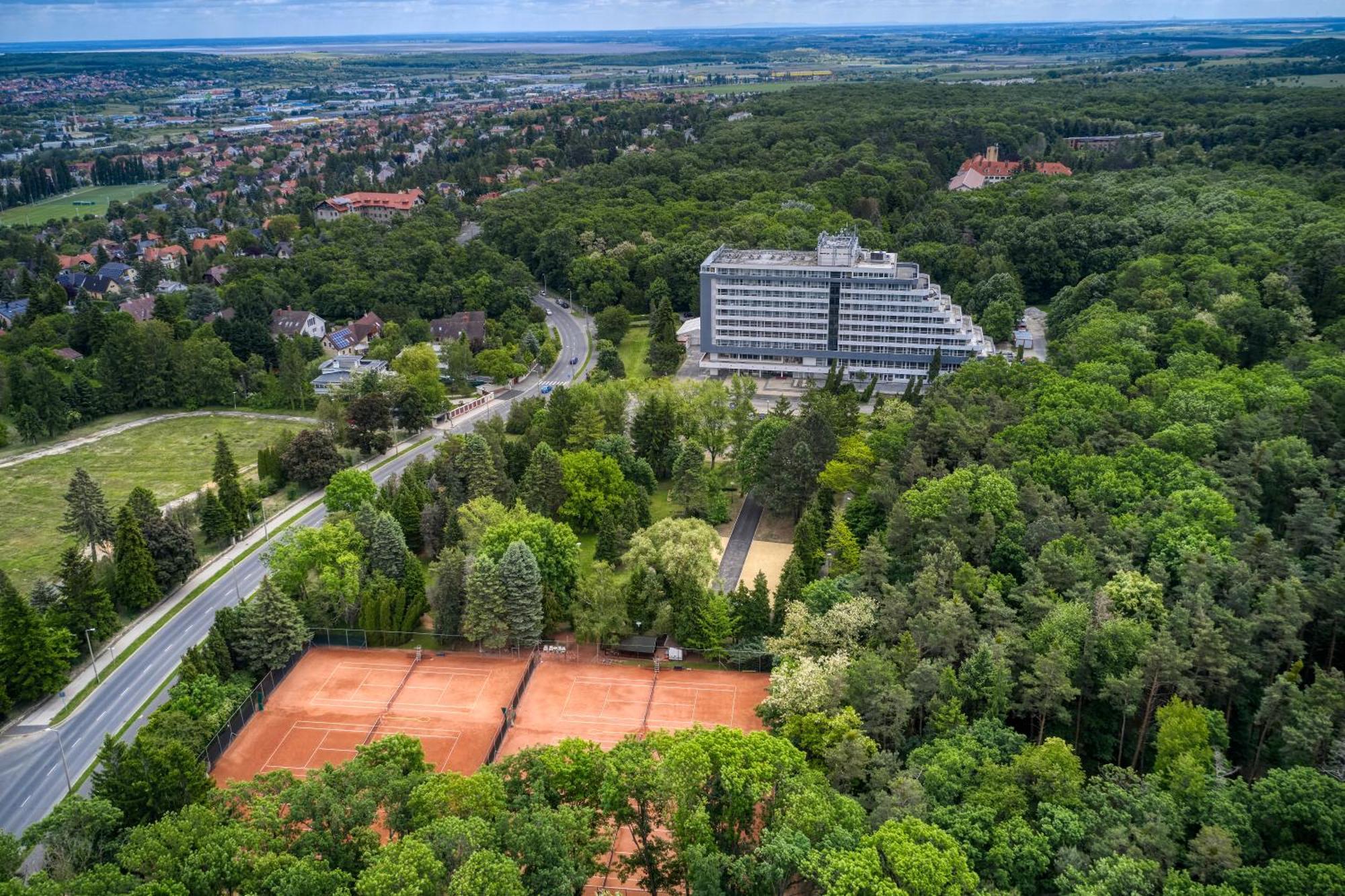 Hotel Szieszta 쇼프론 외부 사진